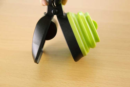 Dog Pet Travel Foldable Pooper Scooper With 1 Roll Decomposable bags Poop Scoop Clean Pick Up Excreta Cleaner Epacket Shipping - key words