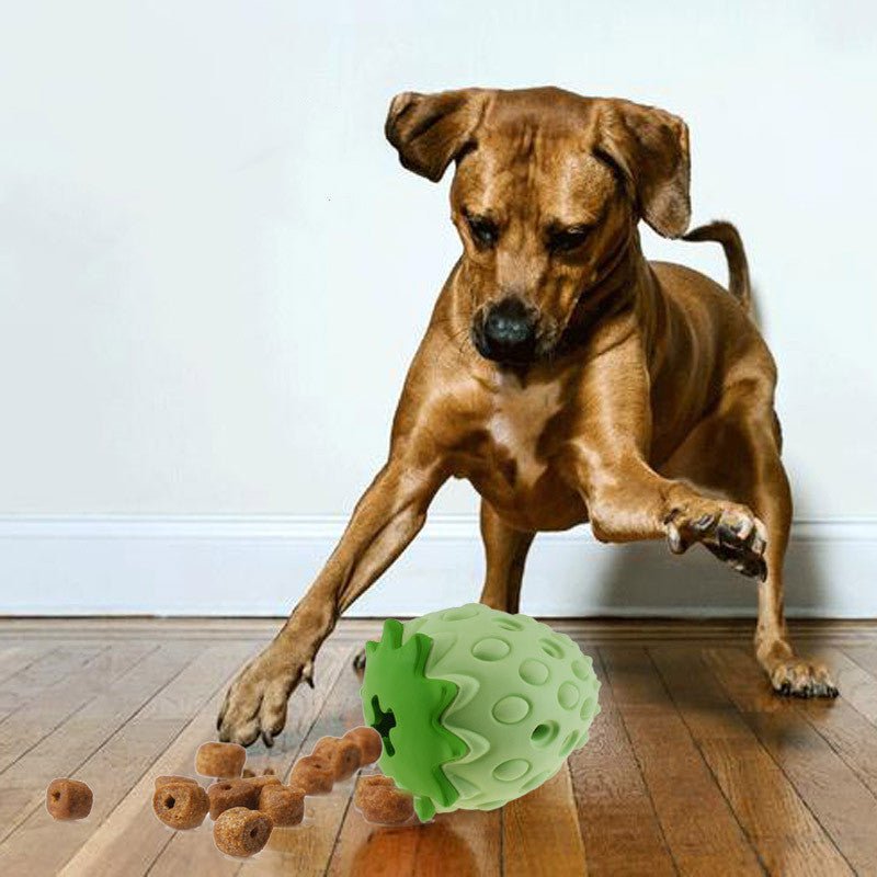 Pet Toy Chew Resistant Strawberry Leak Food Ball Pet Supplies Dog And Cat Toys - key words